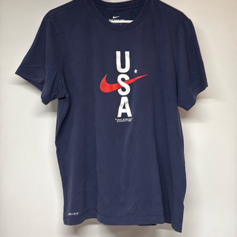 Nike T-shirt